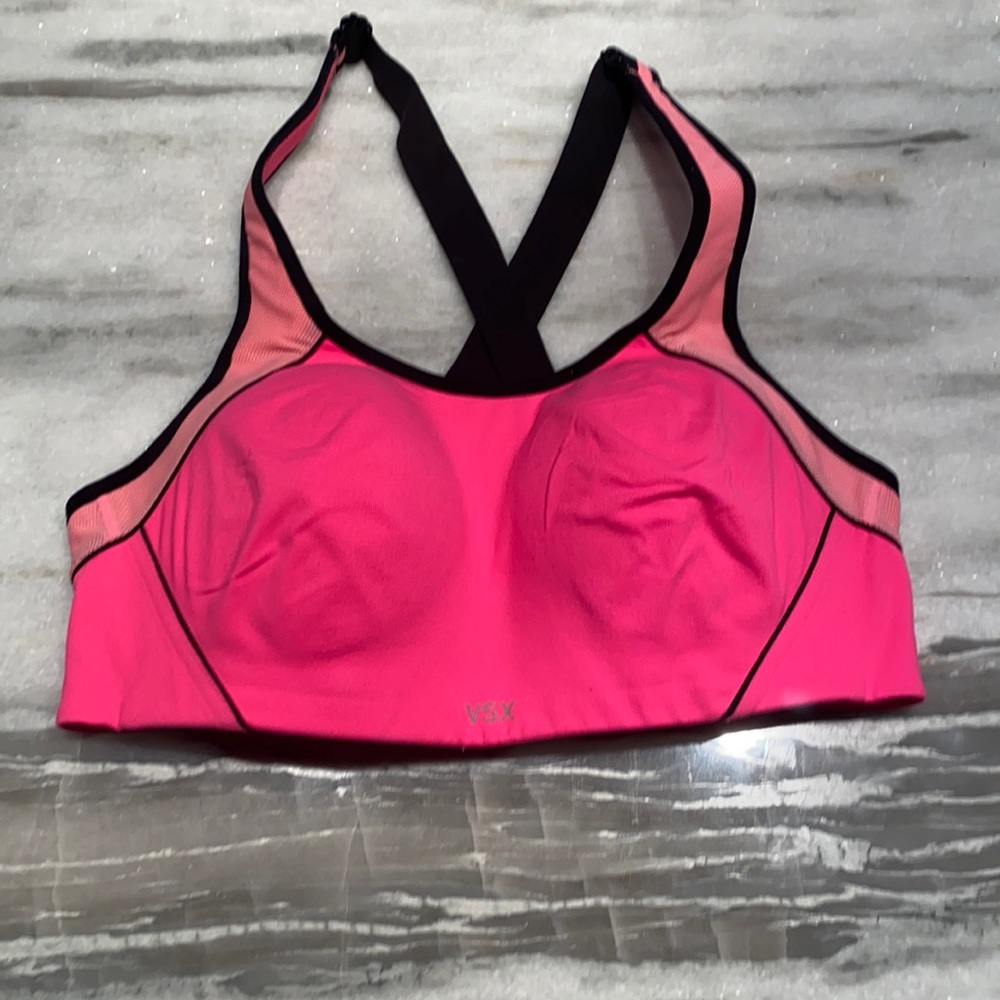 VS Sport padded sports bra